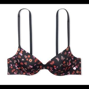 VICTORIA'S SECRET
Sexy Tee Lightly-Lined Demi Bra Black Butterfly